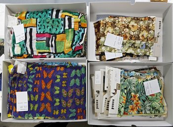 Stoff-Historie in der Kiste. Foto: Joachim E. Röttgers