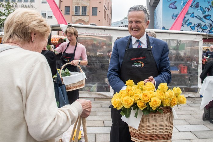 Frank Nopper bei der Wiedereröffnung des Wochenmarkts. Foto: Jens Volle Frank Nopper bei der Wiedereröffnung des Wochenmarkts. Foto: Jens Volle