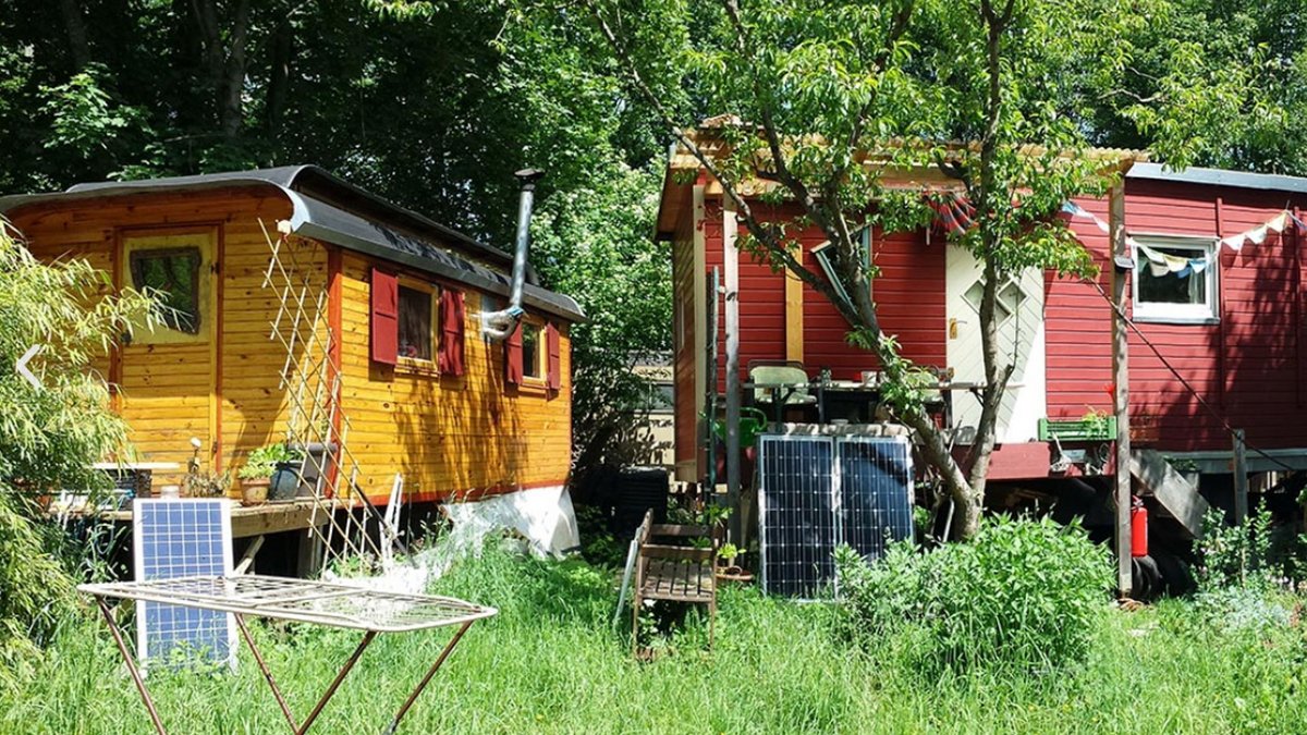 Die Tübinger Wagenburgen Kuntabunt und Bambule gehören inzwischen zur urbanen Alltagskultur. Foto: Anja Petrella