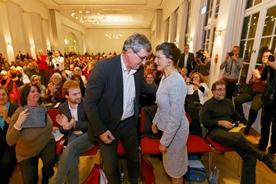 Dreamteam Riexinger und Sahra Wagenknecht am 4. November 2015 im Cannstatter Kursaal.