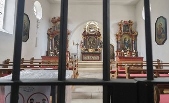 Entfernt vom Alltag der Menschen
