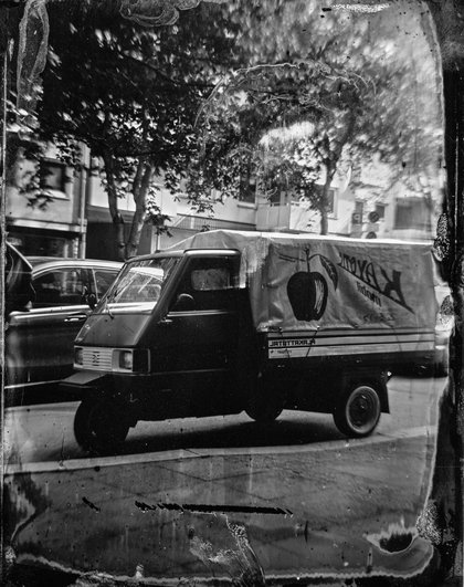 Nicht nur die Ape sieht hier alt aus.