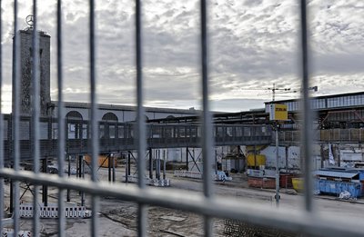 Umleitung auch für Bahnkunden: Die S21-Baustelle am Stuttgarter Hauptbahnhof. 