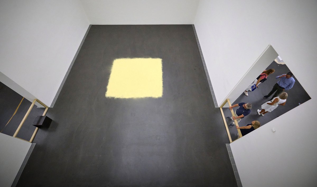 Leuchtend und ganz zart duftend (bitte nicht niesen!) das Quadrat aus Kiefernpollen.