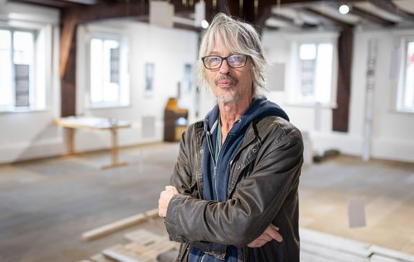 Künstler Wolfgang Hofmeister.  