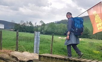 Andreas Mayer-Brennenstuhl wandert in Ostabat-Asme im Südwesten Frankreichs. Fotos: privat Andreas Mayer-Brennenstuhl wandert in Ostabat-Asme im Südwesten Frankreichs. Fotos: privat