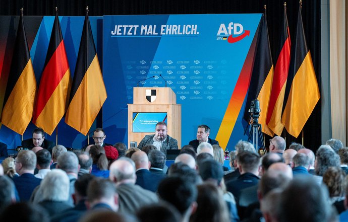 Jetzt mal ehrlich? Verabschiedung des AfD-Landtagswahlprogramms.