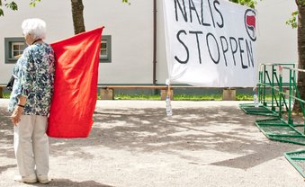 Mützen, Buttons, keine Furcht