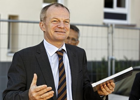 Helmuth Caesar, technischer Geschäftsführer der SWSG, 2013 am Römerkastell.