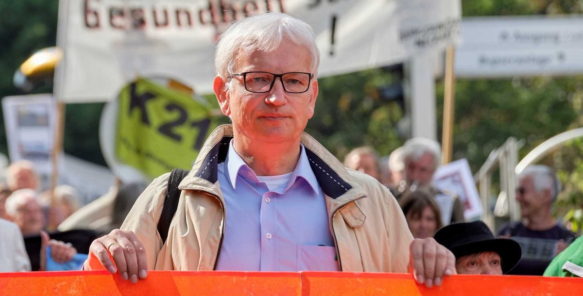 Jürgen Resch im September 2019 in Stuttgart: Demo "Zu Fuß fürs Klima" und autofreier Sonntag in der Innenstadt. Fotos: Joachim E. Röttgers