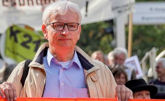 Die Autoindustrie regiert durch