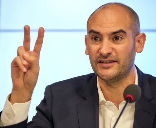 Will der Grünen-Finanzminister Danial Bayaz nun schon zwei Feiertage streichen? Foto: Joachim E. Röttgers