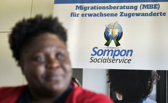 Sompon bedeutet "etwas Schönes". Sompon bedeutet "etwas Schönes".