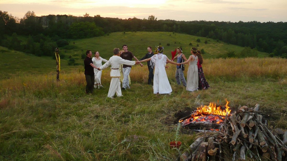 Fest der Sommersonnenwende am Iwan-Kupala-Tag, Oblast Belgorod, Russland. Foto: Vladimir Lobachev, CC BY-SA 3.0