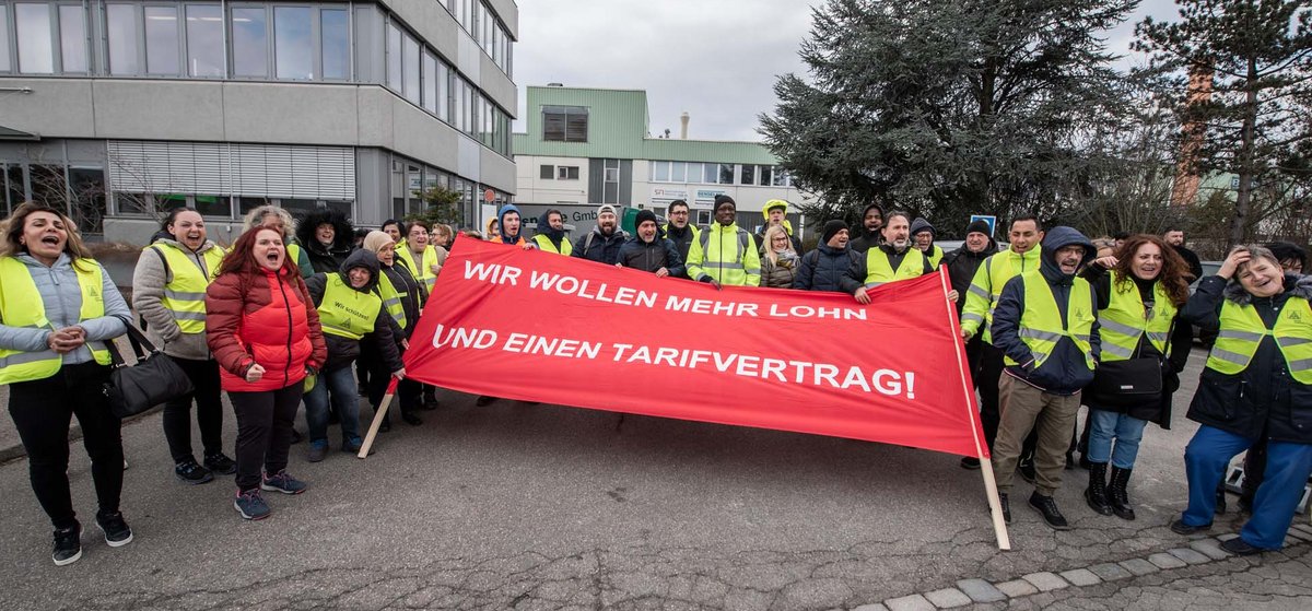 Fast die gesamte Frühschicht macht beim dritten Warnstreik mit.