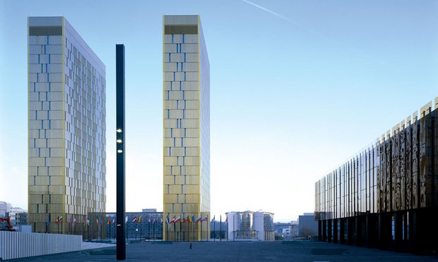 Hier wehen die Staatsflaggen in europäischem Wind: Gerichtshof der Europäischen Union in Luxemburg. Foto: G. Fessy/EuGH