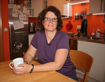 Marion Lüttig in ihrer Küche. Foto: Stefanie Järkel