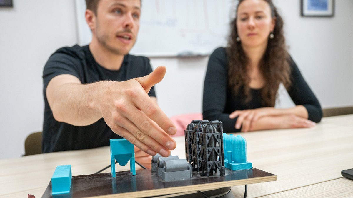 Der nächste Schritt bei Cyclize: die Technologie von Laborgröße auf Industriemaßstab bringen. Fotos: Jens Volle