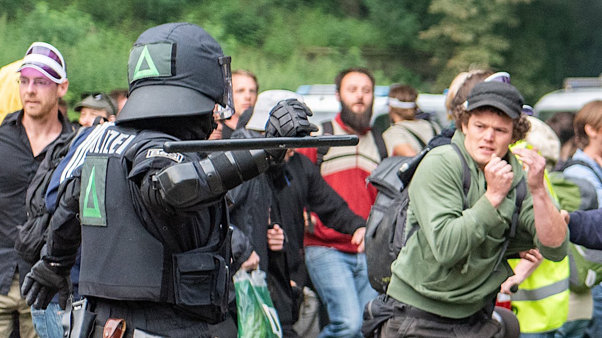 Martialischer Polizeieinsatz beim G20-Gipfel 2017 in Hamburg, Symbolbild. Fotos: Jens Volle