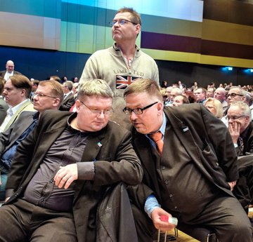 Nicht alle auf dem AfD-Parteitag sind gestriegelt. Aber fast alle sind Männer.