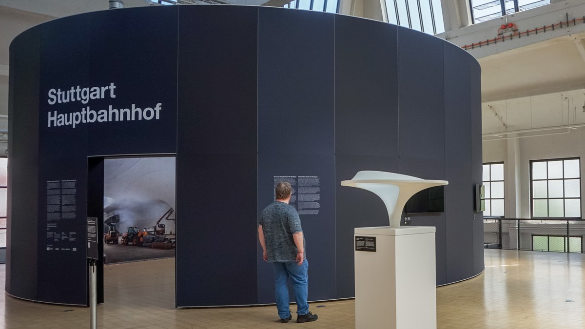 360-Grad-Foto und Modell einer Kelchstütze: S 21 im Deutschen Museum zu München. Fotos: Kontext
