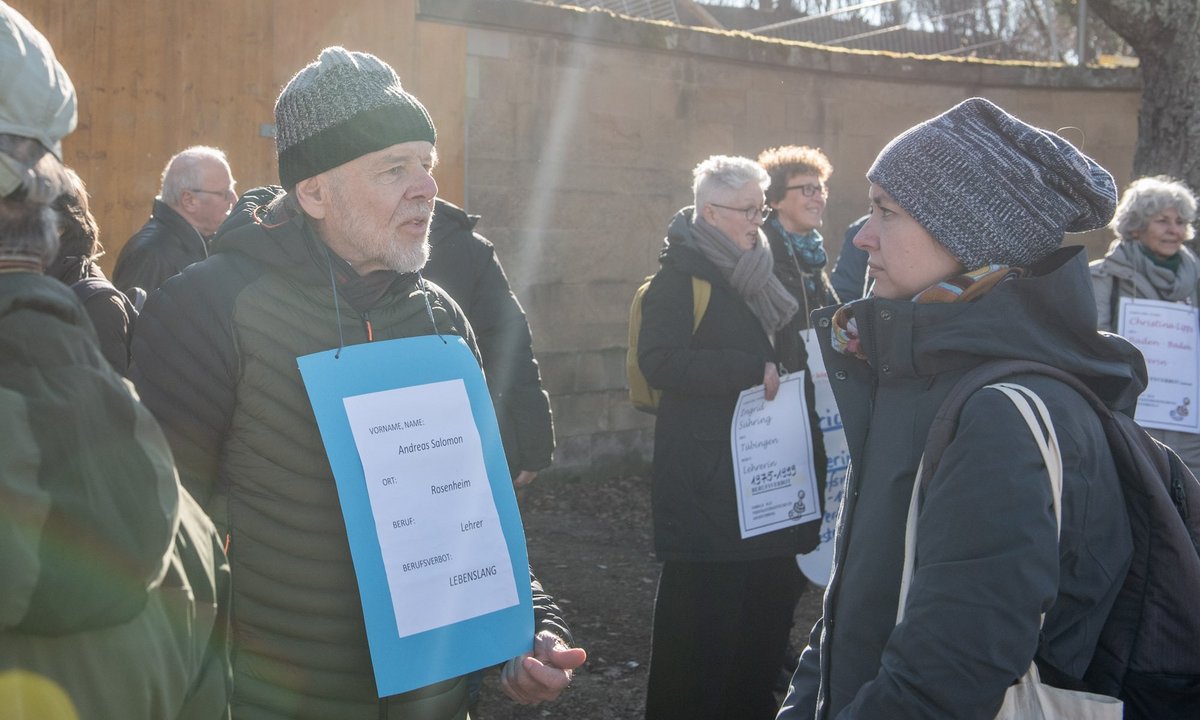 Aus Rosenheim in Bayern ist Andreas Salomon angereist, in Baden-Württemberg hatte er Berufsverbot bekommen. Aus Rosenheim in Bayern ist Andreas Salomon angereist, in Baden-Württemberg hatte er Berufsverbot bekommen.