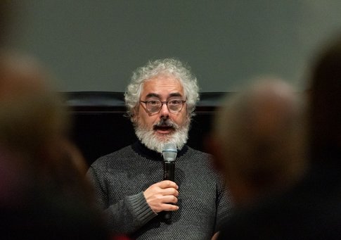 Graziano Lazzeri bei der Ausstellungseröffnung.