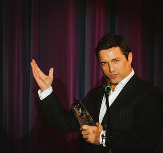 Oliver Vogel hat seinen Teil vom Bärenfell: Er erhielt den Ehrenfilmpreis.