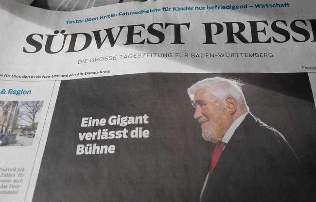 Die "Südwest Presse" vom 10. April 2026 zum Tod von Mario Adorf. Foto: privat