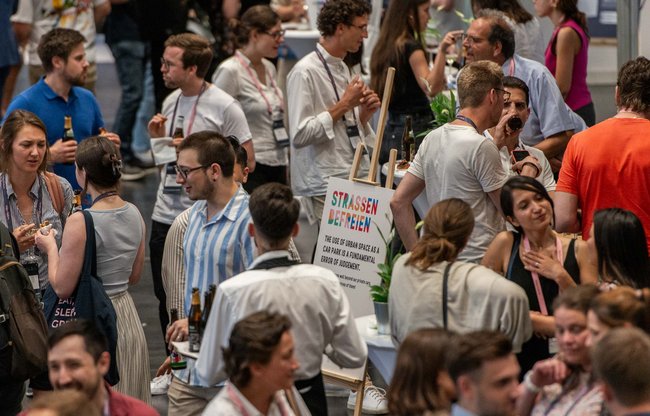 Straßen befreien – mit einem autonomen Einparksystem? Straßen befreien – mit einem autonomen Einparksystem?