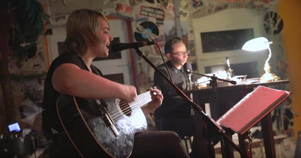 Der Alternative Freiraum in Pößnek darf wegen Brandschutzbestimmungen keine Konzerte mehr bewerben. Screenshot YouTube