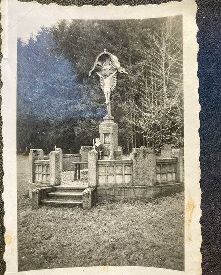 Familienschatz Hanser: Die Erstkommunion eines Sohnes, wohl in den 1950er-Jahren. Foto: privat Familienschatz Hanser: Die Erstkommunion eines Sohnes, wohl in den 1950er-Jahren. Foto: privat