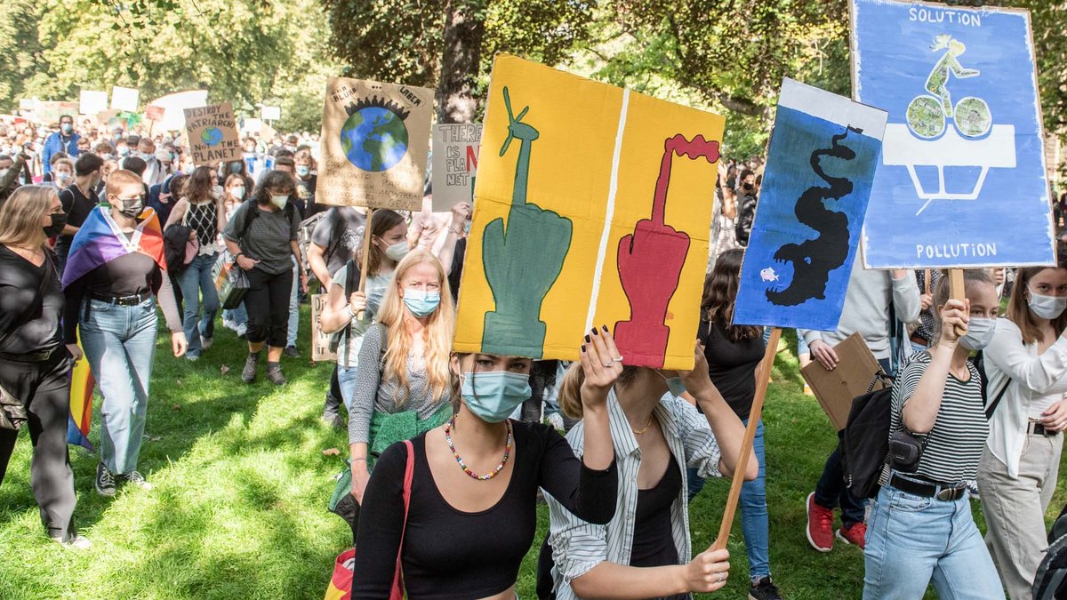 Starkes Zeichen für den Wandel: der Klimastreik am 24. September 2021. Mehr Fotos aus Stuttgart mit Klick auf den Pfeil.