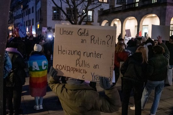 Frieren für den Frieden. Foto: Jens Volle