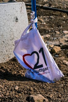 Schwachsinnige Großprojekte gibt es durchaus.