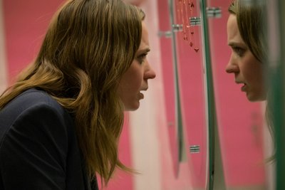 Rachel hat Schwierigkeiten, sich zu orientieren. Der Zuschauer ebenfalls.