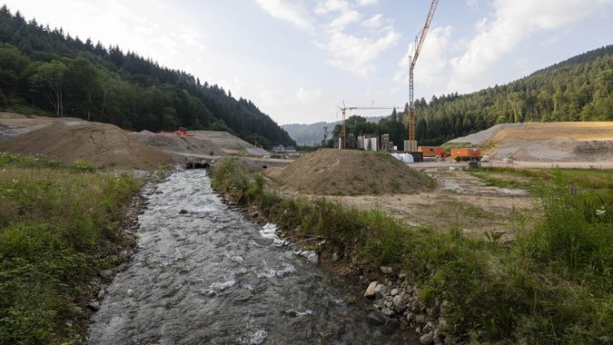 Das neue Rückhaltebecken am Schauinsland soll verhindern, dass Dietenbach untergeht. Das neue Rückhaltebecken am Schauinsland soll verhindern, dass Dietenbach untergeht.