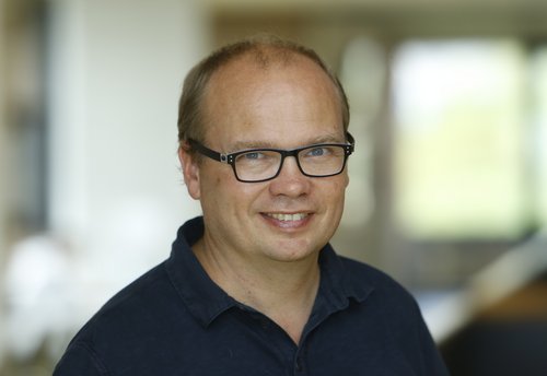 Bereits seit 2020 ist der Atmosphärenforscher Andreas Engel der Schadstoffquelle in Bad Wimpfen auf der Spur. Foto: Uwe Dettmar, Goethe-Universität Frankfurt