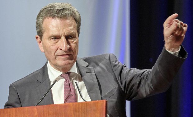 Günther Oettinger (CDU), ehemaliger Ministerpräsident und EU-Kommissar, ist einer der fünf Köpfe im Beirat der Firmengruppe.