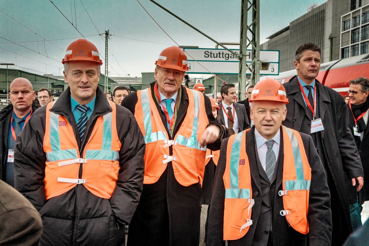 Gut behelmt: Ramsauer, Drexler und Grube beim kollektiven Kamera-Lächeln ...