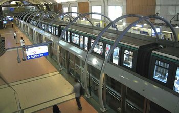 Bahnsteigtüren in der Pariser Métro. Foto: Pline