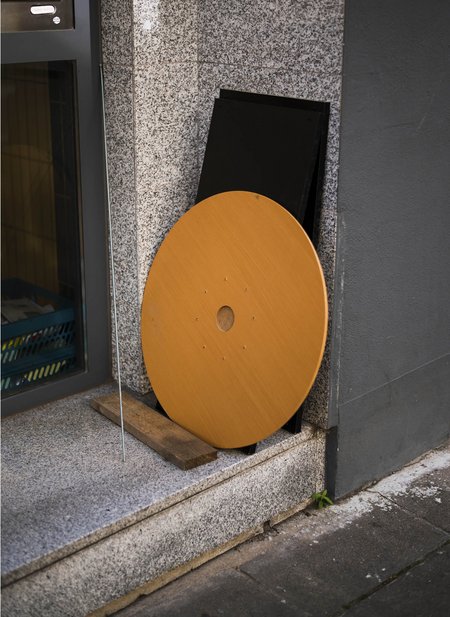 Tischplatte. Vielleicht von Ikea?