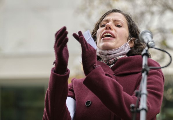 Lara Mienhardt aus Karlsruhe ...