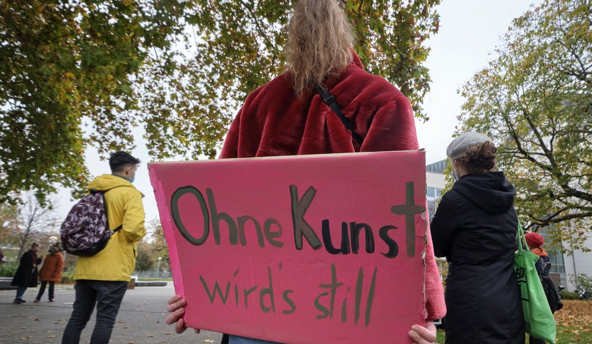 Wie lange es noch still bleibt, ist ungewiss. Gewiss ist dagegen, dass KünstlerInnen Geld zum Überleben brauchen. Fotos: Joachim E. Röttgers