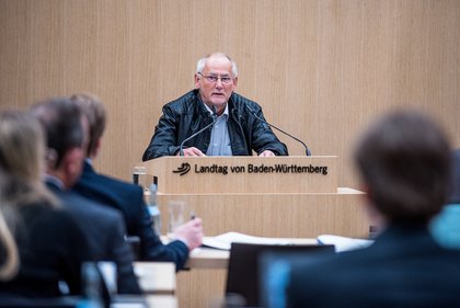 Günther Hollandt im Zeugenstand.