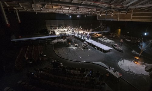 War für "Herzog Blaubart" schon Opern-Spielstätte: Paketpostamt. War für "Herzog Blaubart" schon Opern-Spielstätte: Paketpostamt.