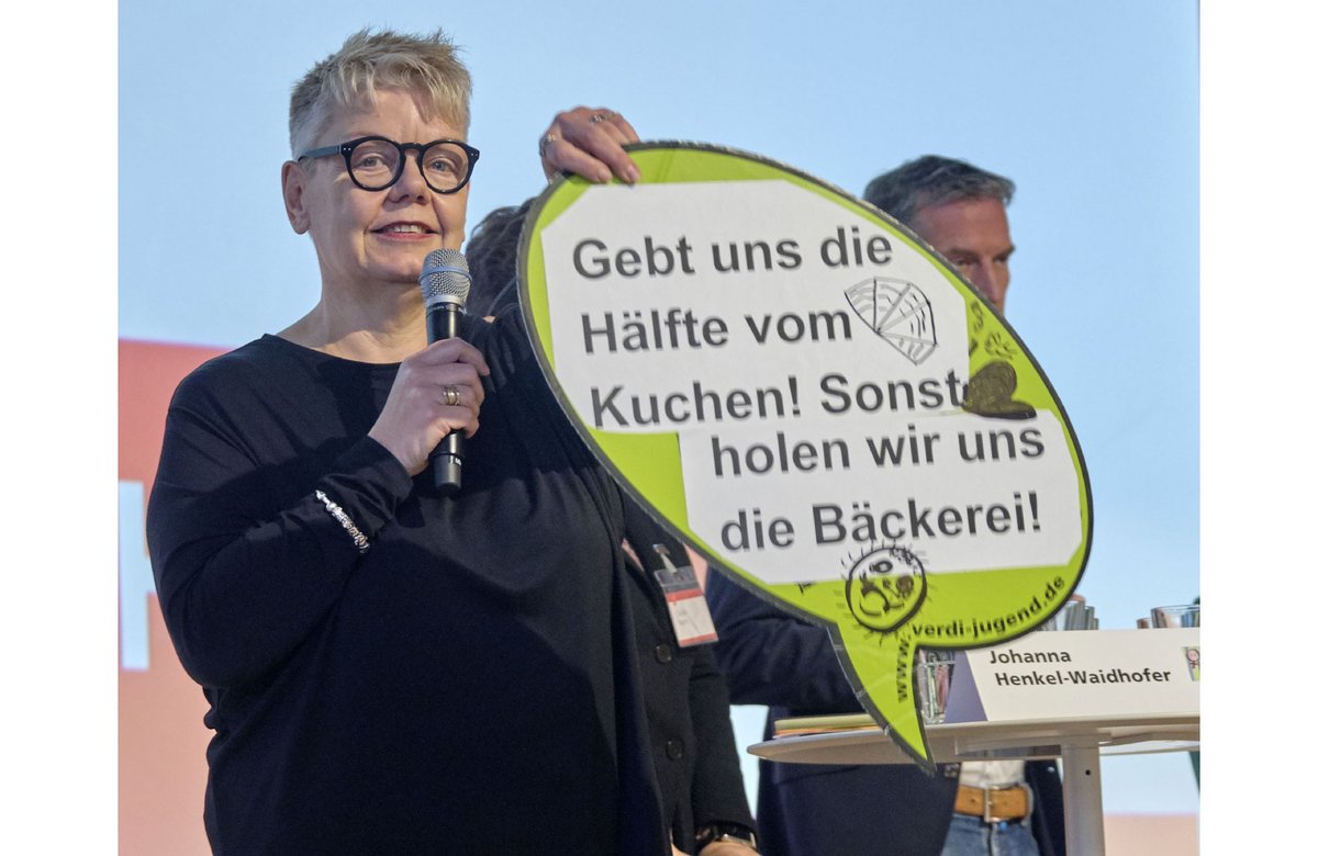 Klare Ansagen: Beim Frauenkongress für Gleichberechtigung, ausgerichtet von Verdi im Januar, moderierte die Kontext-Landtagskorrespondentin Johanna Henkel-Waidhofer. 