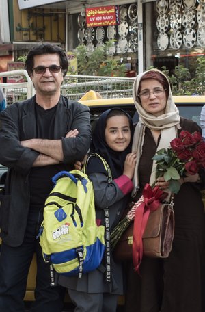 Jafar Panahi mit seiner Nichte Hana und der Menschenrechtsaktivistin Nasrin Sotudeh.