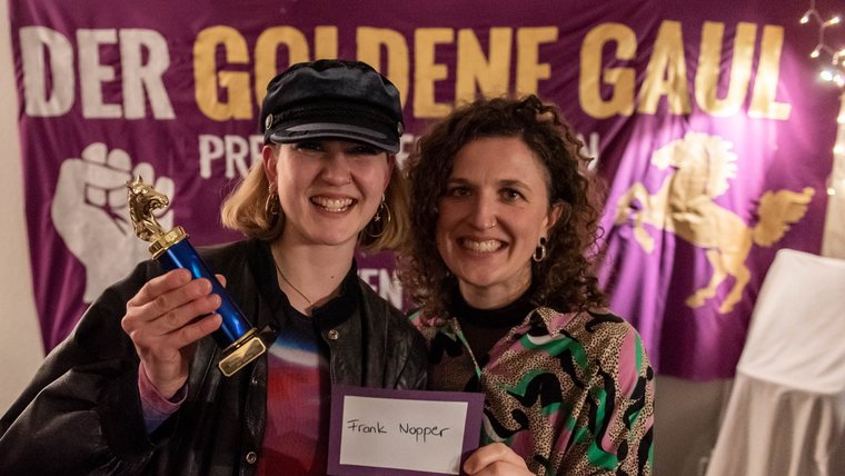 Preis für Stuttgarts größten Sexisten