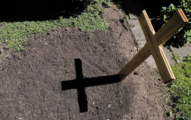 Die Begräbniskosten erschweren es, in Frieden zu ruhen. Foto: Joachim E. Röttgers